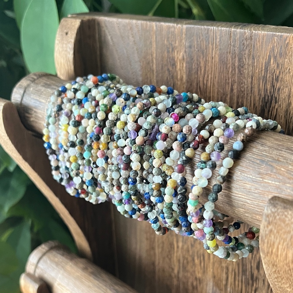 Faceted multi stone